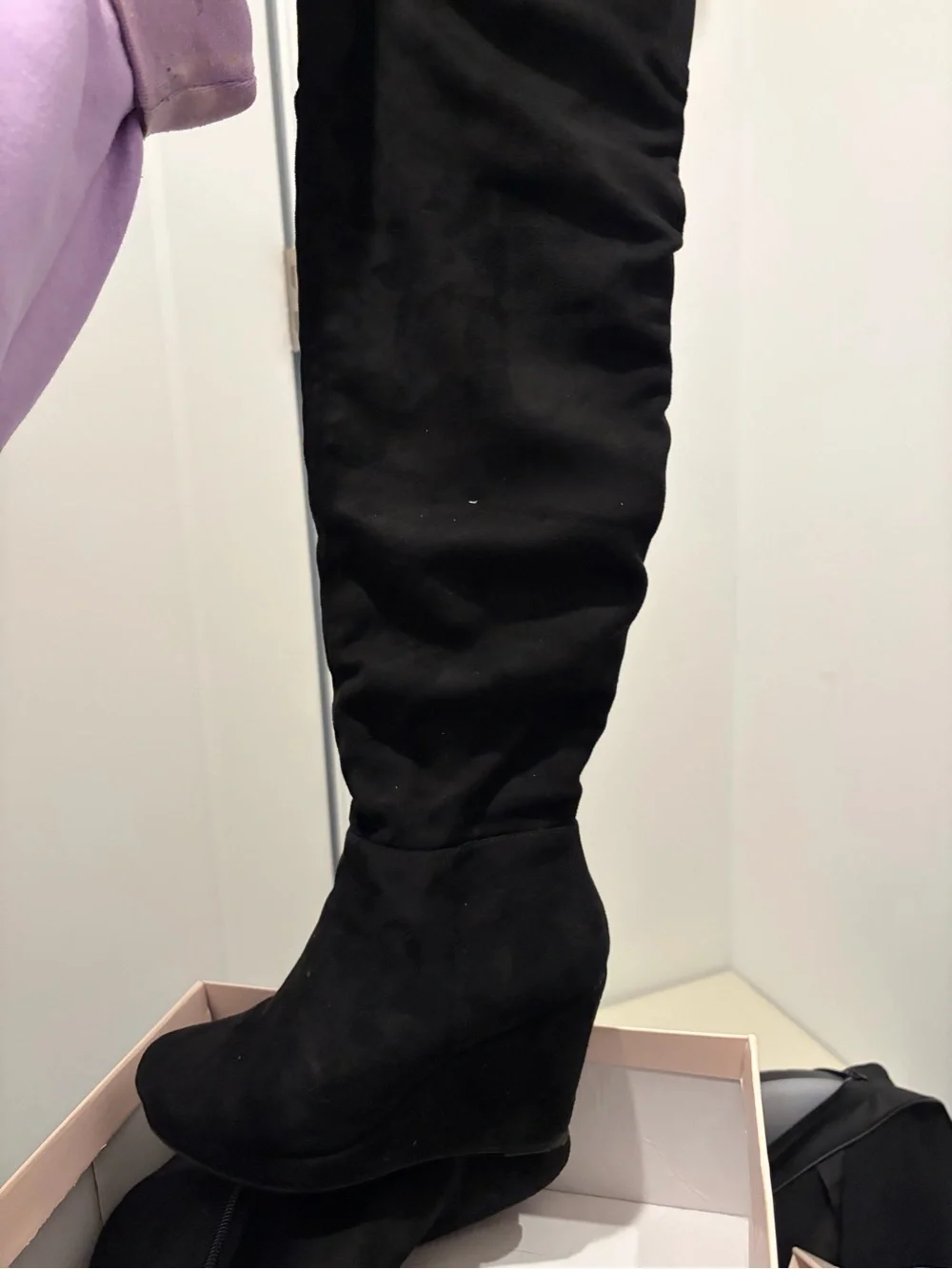 Chinese laundry Larisa black wedge boots 6.5